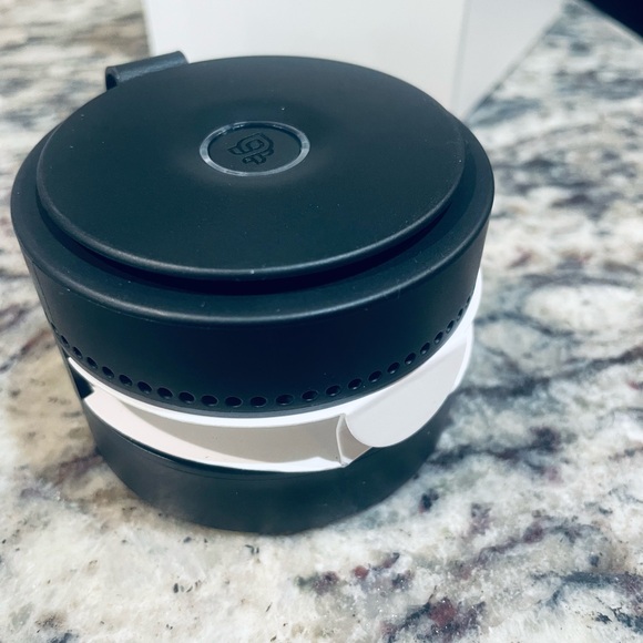 Pura Black Car Fragrance Diffuser - Picture 6 of 11